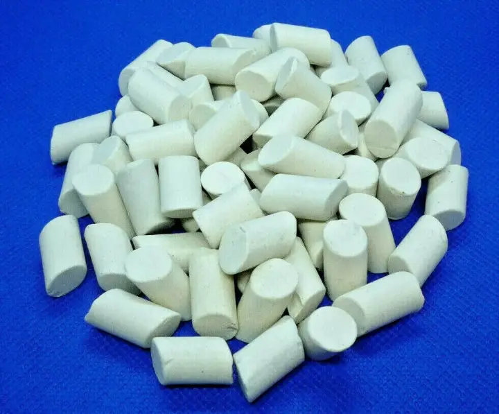 Ceramic cylinder filler media for rock tumbling
