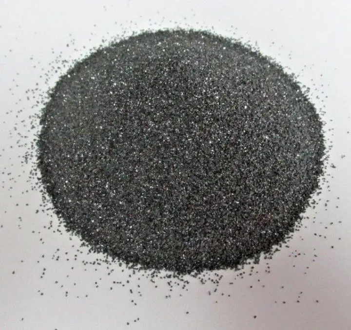 Pile of silicon carbide 60/90 grit